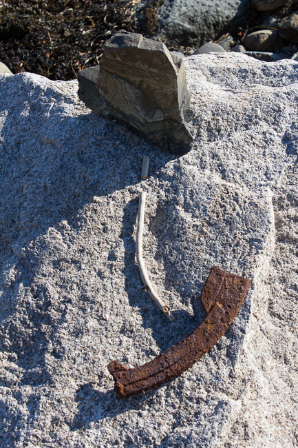 <p style="text-align: center;">Collaborative Beach Installation with Guy Marsden - 2011</p>
