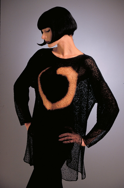 <p style="text-align: center;">Enso Tunic - 1997</p>